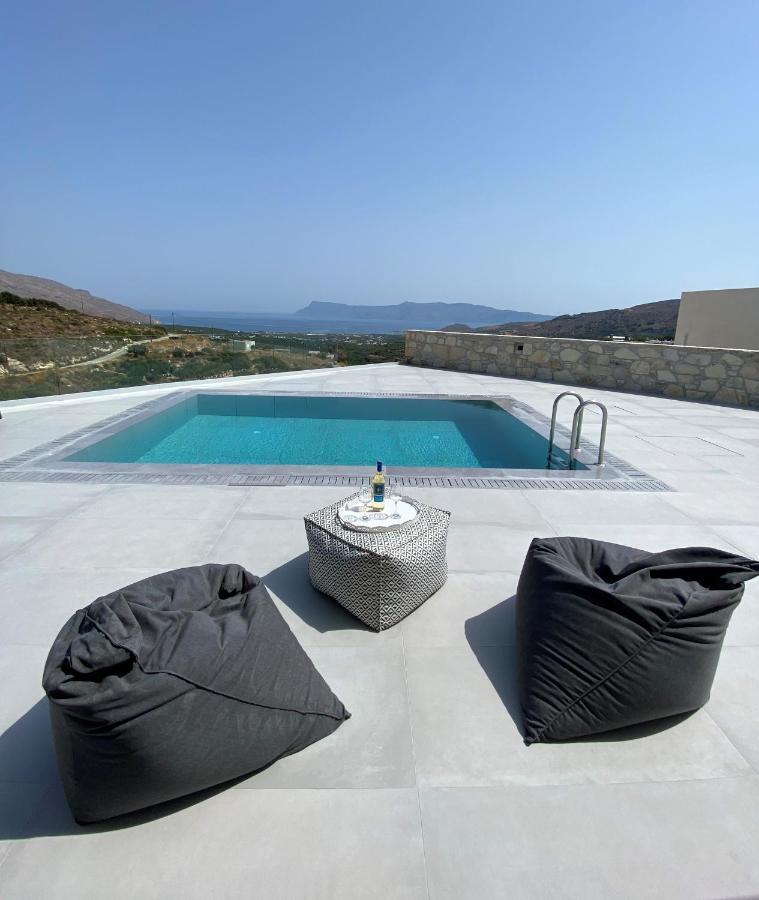 Agios Ioannis  Luxurious Villa Cretan Aura With Private Heated Pool, Jacuzzi And Playroom מראה חיצוני תמונה