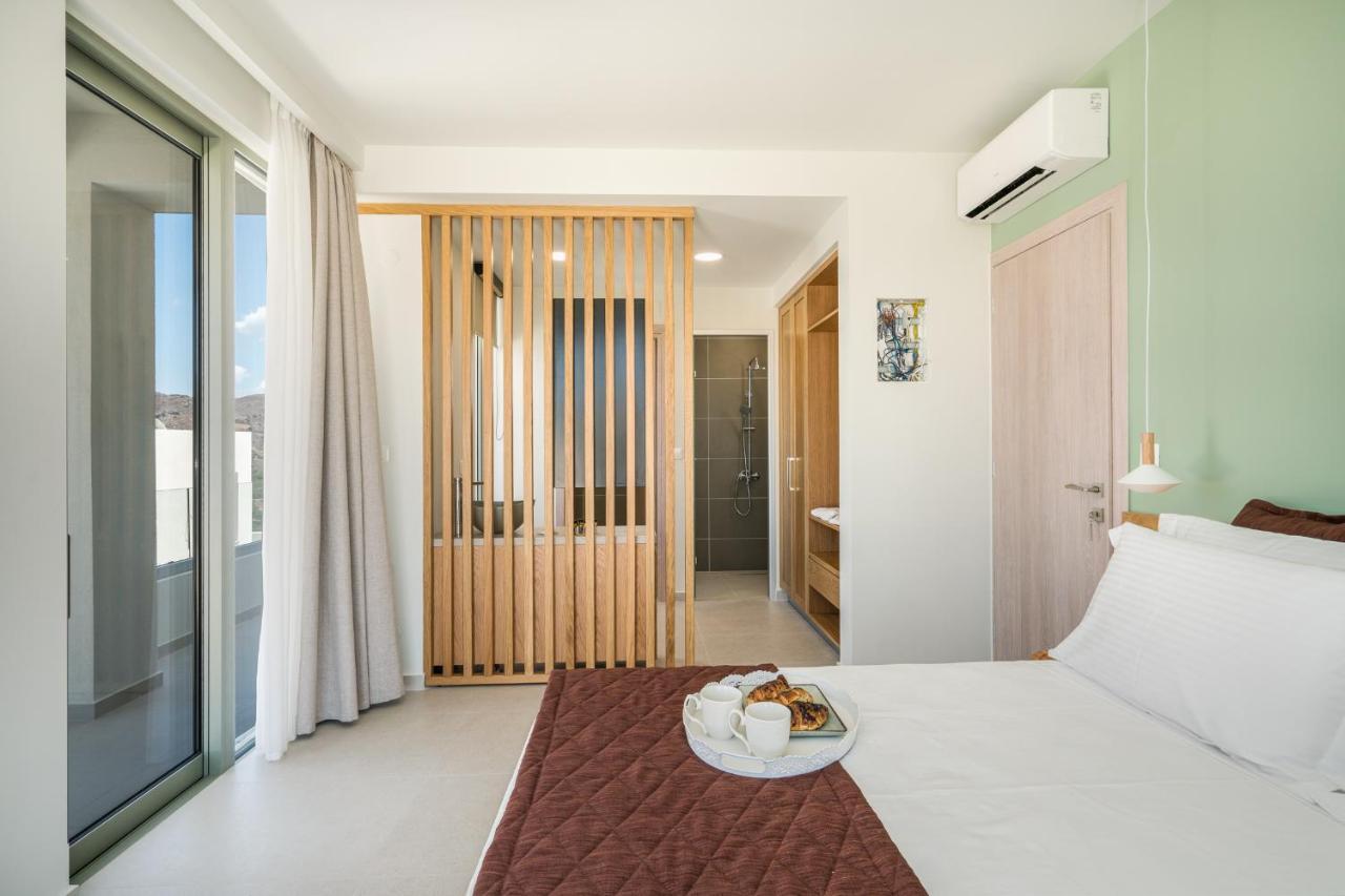 Agios Ioannis  Luxurious Villa Cretan Aura With Private Heated Pool, Jacuzzi And Playroom מראה חיצוני תמונה